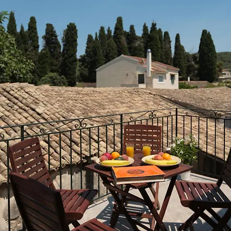 Casa Tilemachos * Peritheia